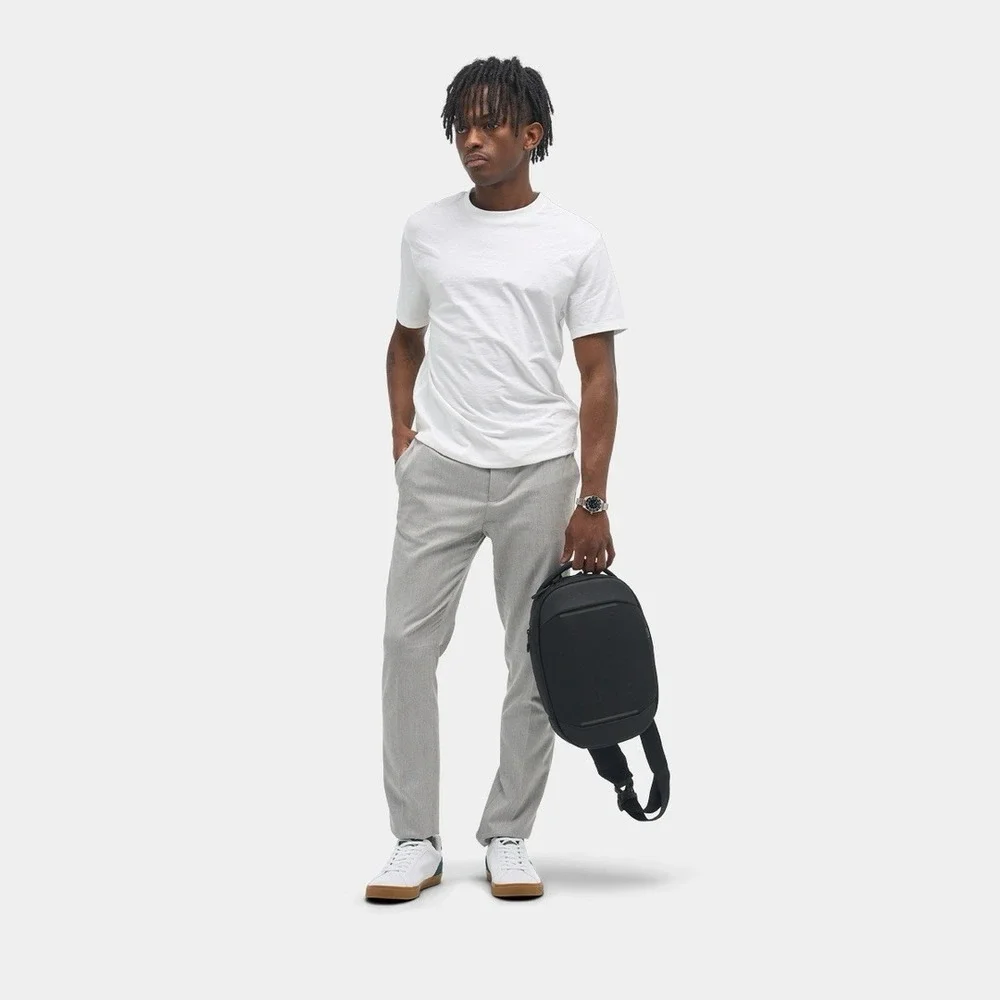 GOMATIC NAVIGATOR SLING 6L Backpack Black